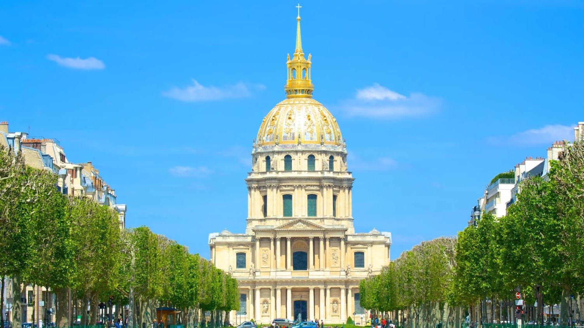 Stunning Apartment Near Eiffel Tower Paris Exterior photo