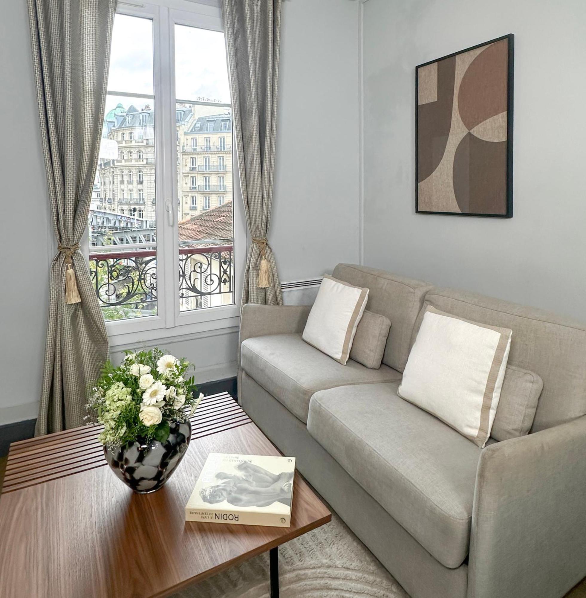 Stunning Apartment Near Eiffel Tower Paris Exterior photo